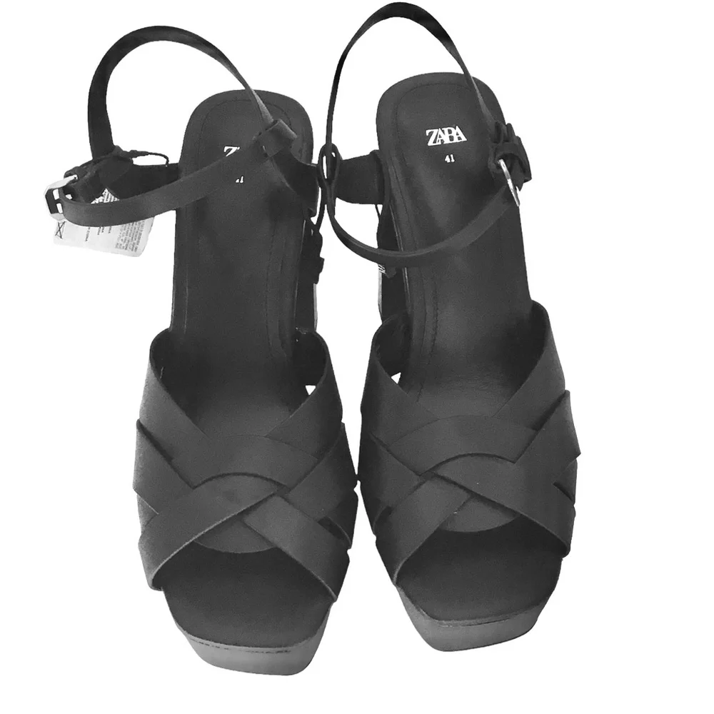 🆕 ZARA Black Y2K Platform Sandals Size 10 Leather  Ankle Strap Retro Sandals - Picture 4 of 16